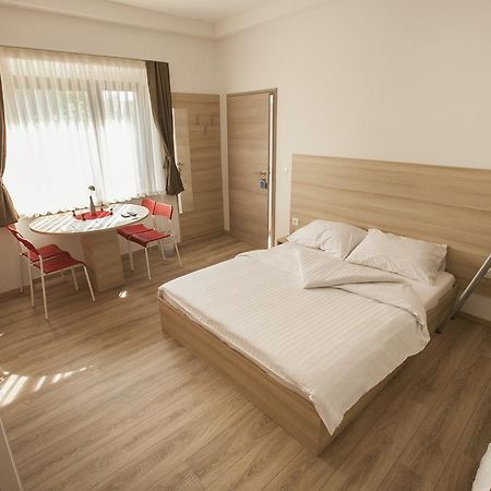 Sweet Dreams Rooms And Apartments Postojna Ngoại thất bức ảnh